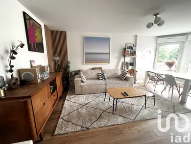 Apartment at La Garenne-Colombes (92250)