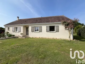 Traditional house at Escamps (89240)