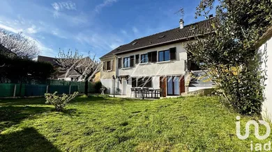Detached house in Pontault-Combault (77340)