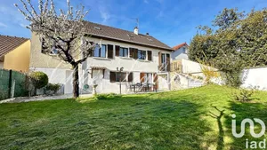 Pavillon à Pontault-Combault (77340)
