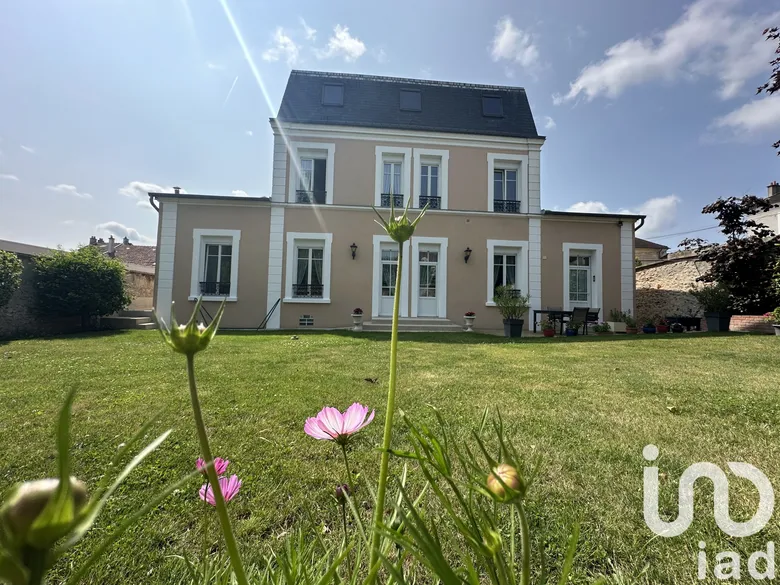 Maison 8 pièces 258 m² · à Chateau Thierry · 258 m² · 487 000 €