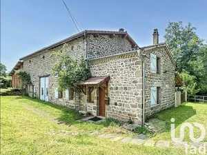 Maison de campagne à Cunlhat (63590)