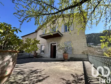 Appartement à Vals-les-Bains (07600)
