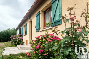 Maison traditionnelle à Saint-Denis-de-Pile (33910)