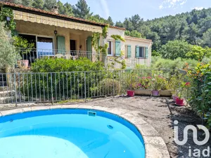 House at Saint-Zacharie (83640)