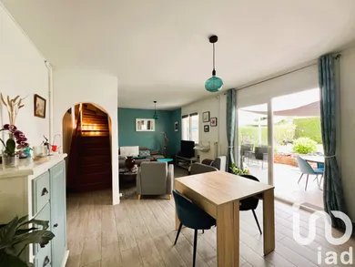 Maison à Mouen (14790)