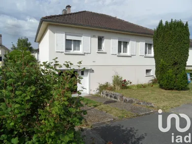 Detached house at Bruyères-et-Montbérault (02860)