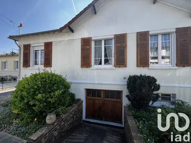 Traditional house at Savigny-sur-Orge (91600)