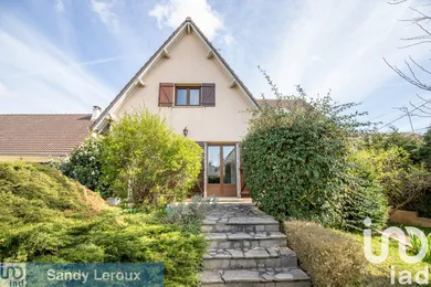 Maison traditionnelle à Yerres (91330)