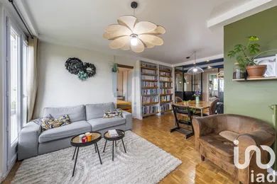 Apartment in Chevilly-Larue (94550)