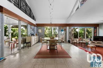 Maison d'architecte à Saint-Paul (97460)