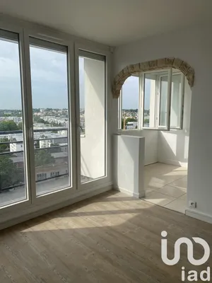 Apartment at Orly (94310)