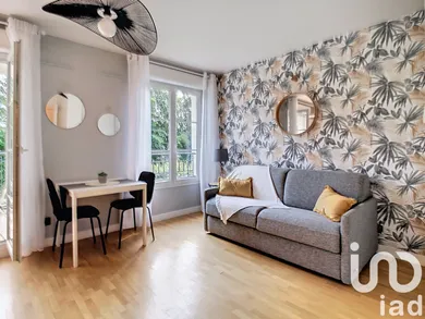 Apartment at Saint-Cyr-l'École (78210)