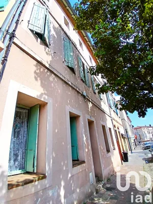 Building at Moissac (82200)