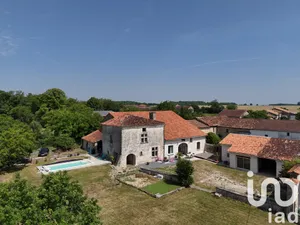 House at Mansle (16230)