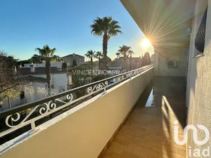 Apartment at Sanary-sur-Mer (83110)