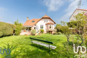 Maison traditionnelle à Viry-Châtillon (91170)