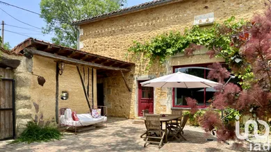 Domaine à Bussière-Badil (24360)