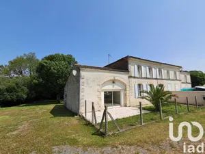 Maison traditionnelle à Ternant (17400)