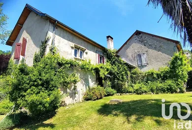Village house at Bescat (64260)