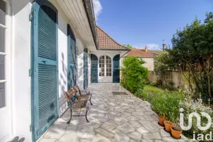 Maison traditionnelle à Achères (78260)