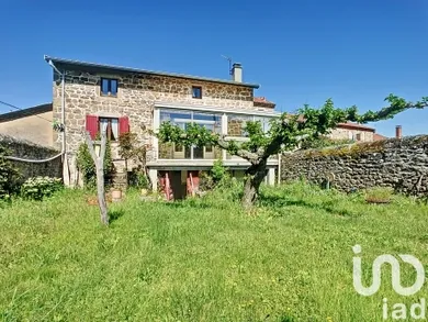 Village house at Maclas (42520)