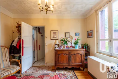 Apartment at Versailles (78000)
