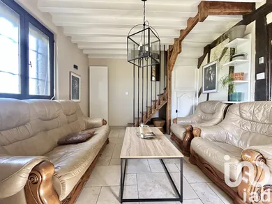 House at Portes (27190)