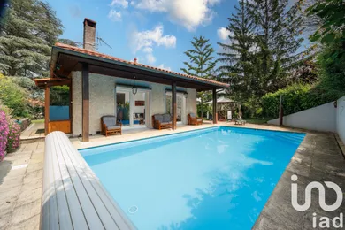 House at Craponne (69290)