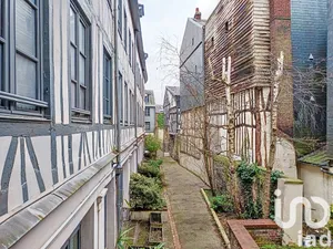 Apartment at Rouen (76000)