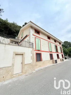 House at Gilette (06830)