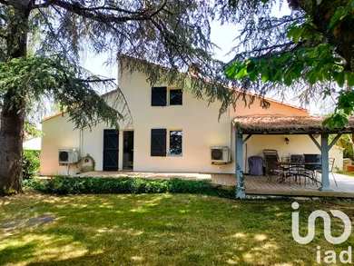 Maison d'architecte à La Rochette (16110)