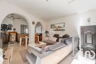 Maison de village à Cuers (83390)