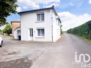 Maison de campagne à Cezais (85410)