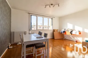Appartement à Les Clayes-sous-Bois (78340)