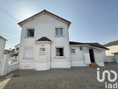 House at Saint-André-les-Vergers (10120)