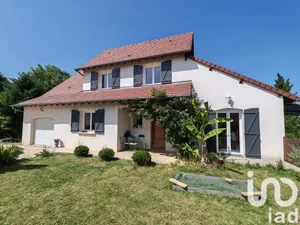 Maison à Neuilly-le-Réal (03340)