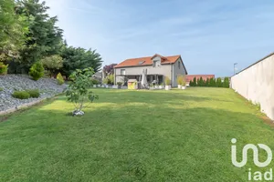 Architectural house at Rombas (57120)
