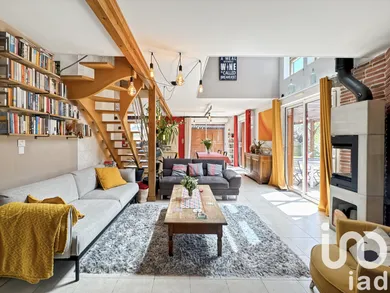 Architectural house in Laval (53000)