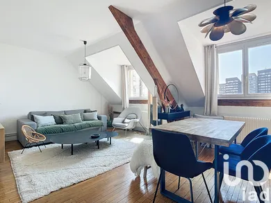 Apartment at Courbevoie (92400)