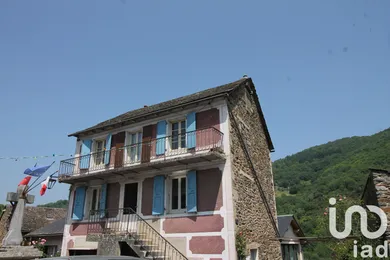 Village house at AYSSÈNES (12430)