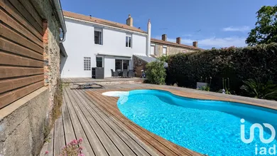 House at Vairé (85150)