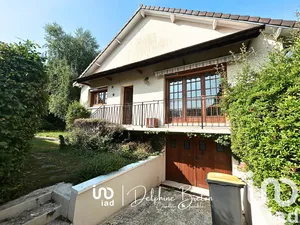 Maison traditionnelle à Aincourt (95510)