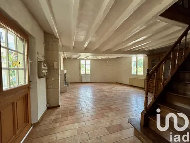 Village house in Turquant (49730)
