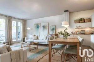 Apartment at Yerres (91330)