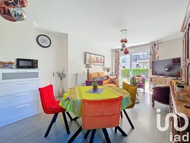 Apartment at Villecresnes (94440) — 3/10