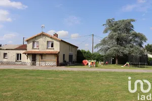 Park home at Clessé (79350)