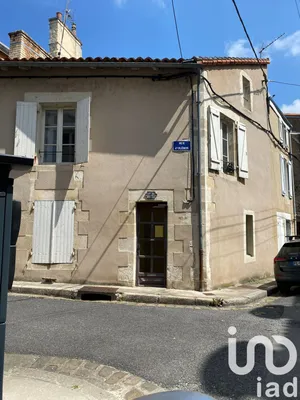 Building at Poitiers (86000)