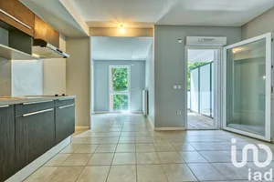 Apartment at Cenon (33150)