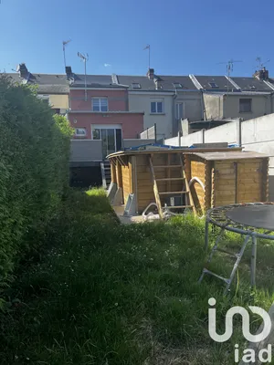 House at Amiens (80000)